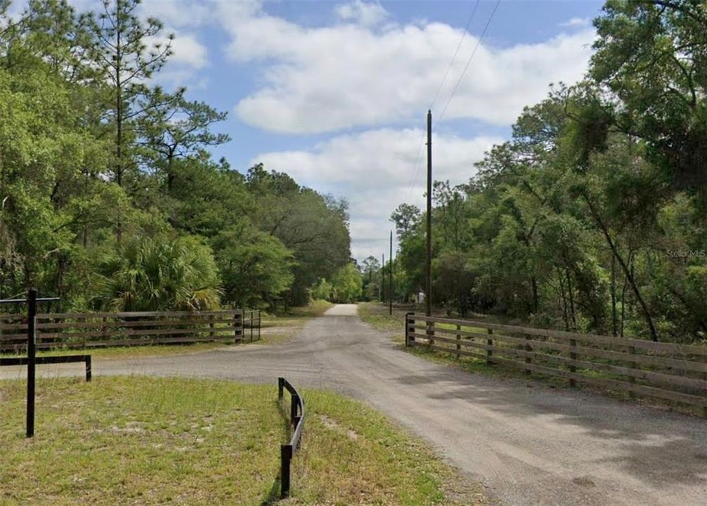 На продажу: $250,000 (10.50 acres)
