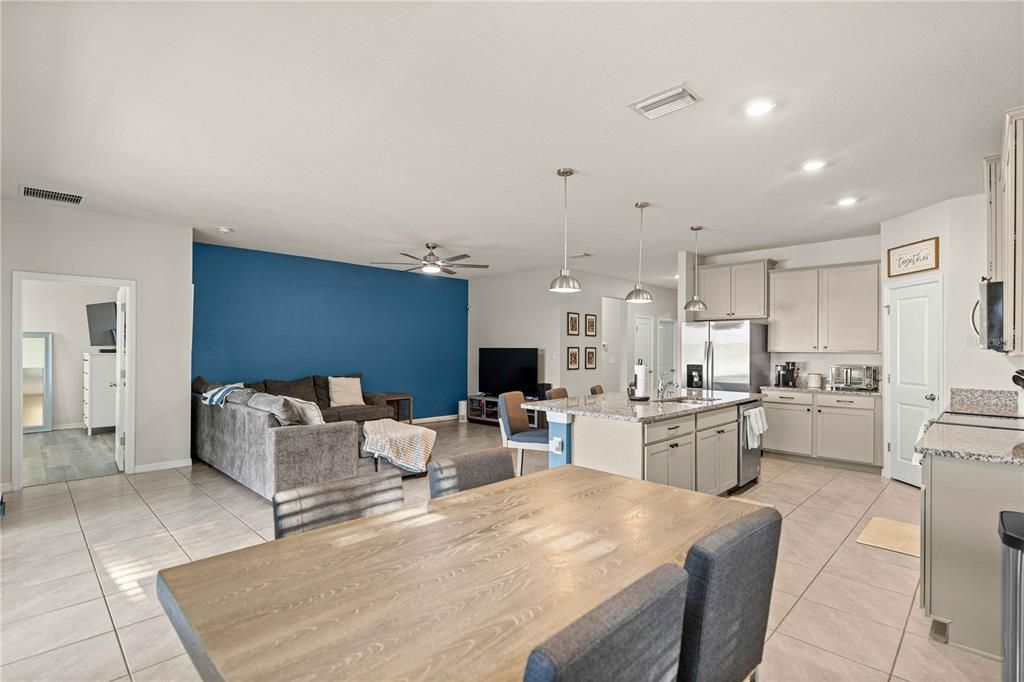 For Sale: $439,000 (4 beds, 2 baths, 2053 Square Feet)