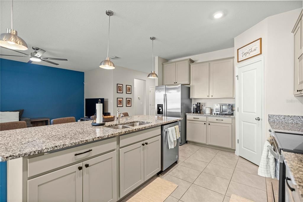 For Sale: $439,000 (4 beds, 2 baths, 2053 Square Feet)