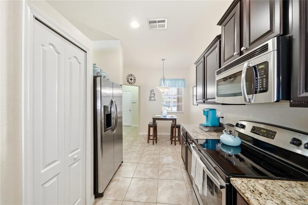 For Sale: $320,000 (3 beds, 2 baths, 2010 Square Feet)