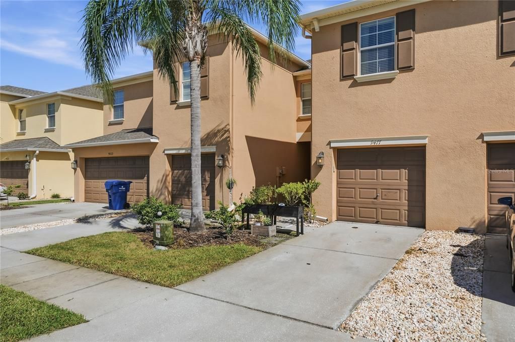 For Sale: $320,000 (3 beds, 2 baths, 2010 Square Feet)