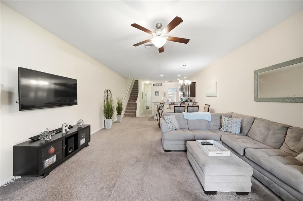 For Sale: $320,000 (3 beds, 2 baths, 2010 Square Feet)