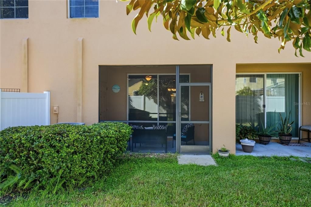 For Sale: $320,000 (3 beds, 2 baths, 2010 Square Feet)