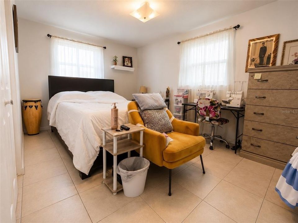 For Rent: $2,100 (3 beds, 2 baths, 1146 Square Feet)