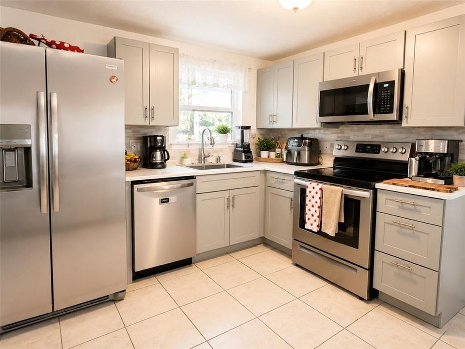 For Rent: $2,100 (3 beds, 2 baths, 1146 Square Feet)