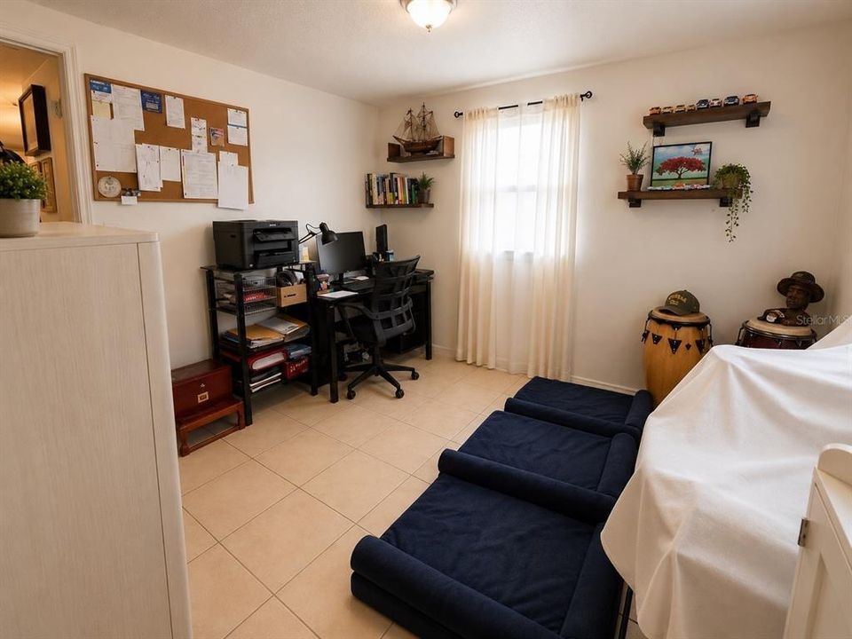 For Rent: $2,100 (3 beds, 2 baths, 1146 Square Feet)