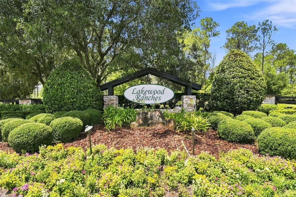 For Sale: $593,000 (5.28 acres)