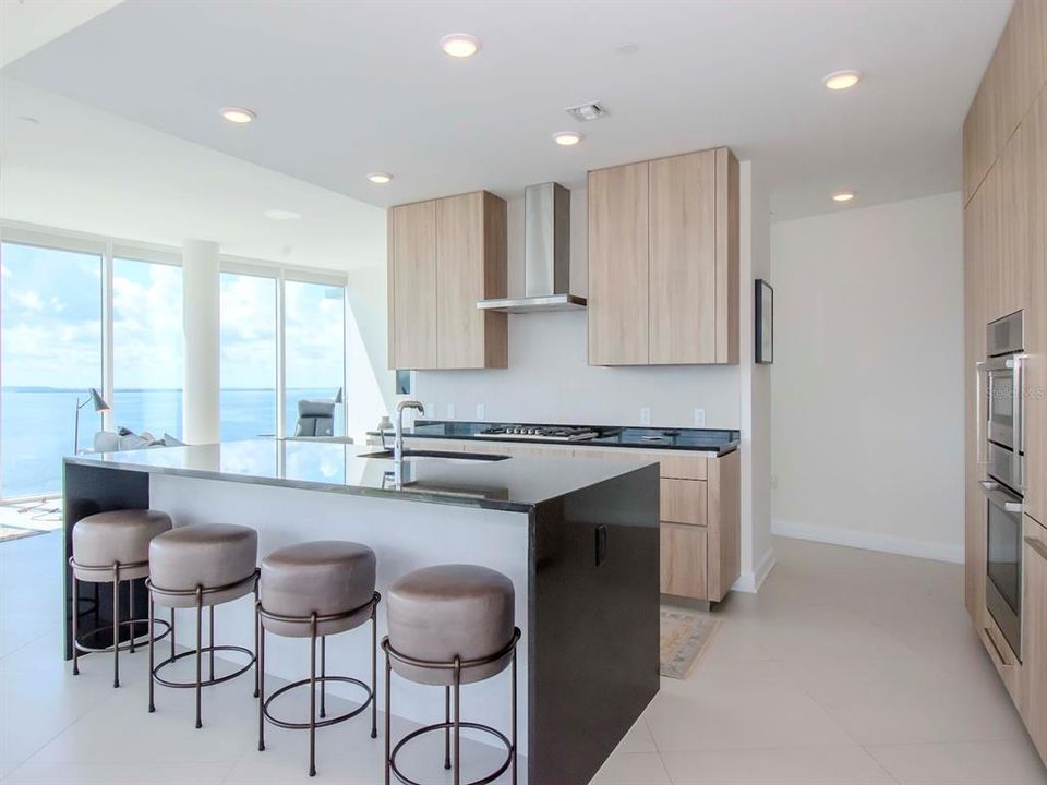 For Rent: $13,500 (3 beds, 3 baths, 3031 Square Feet)