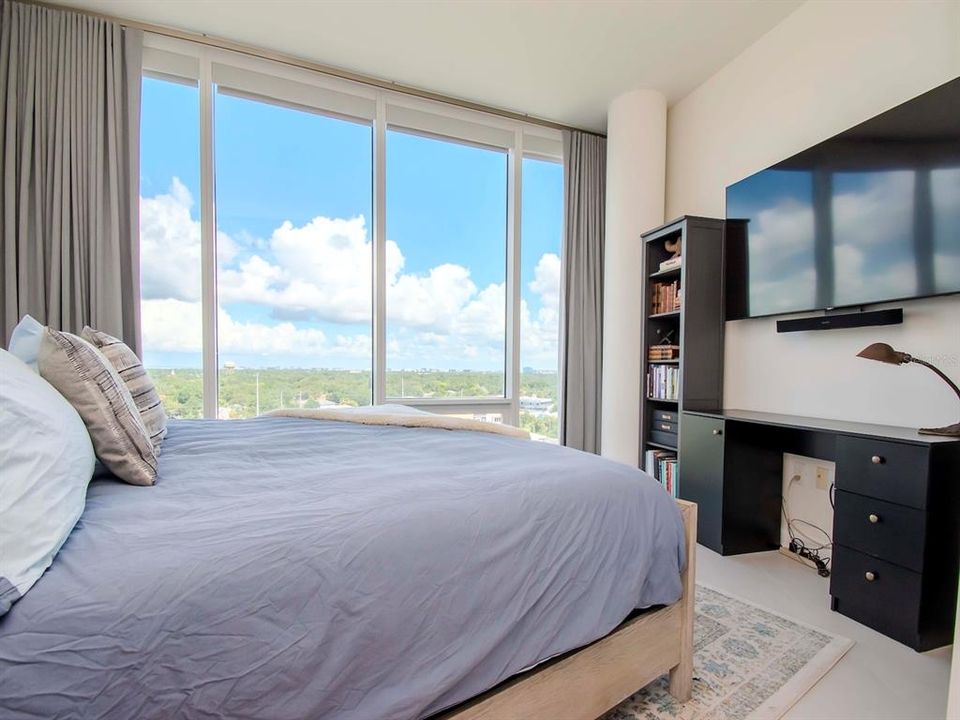 For Rent: $13,500 (3 beds, 3 baths, 3031 Square Feet)