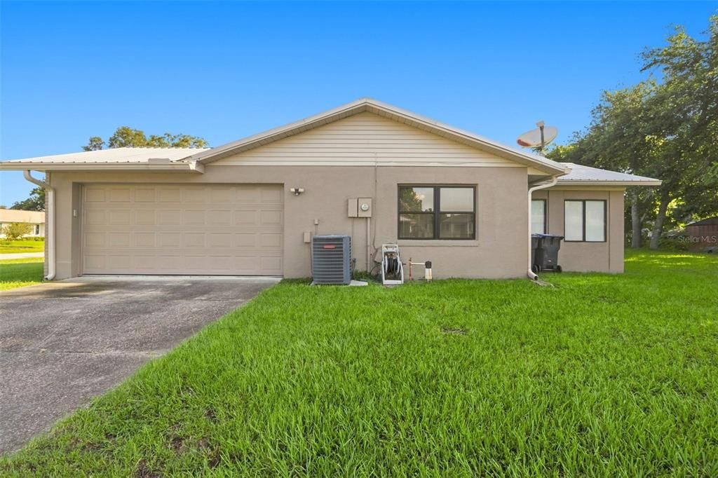 For Sale: $300,000 (3 beds, 2 baths, 1352 Square Feet)