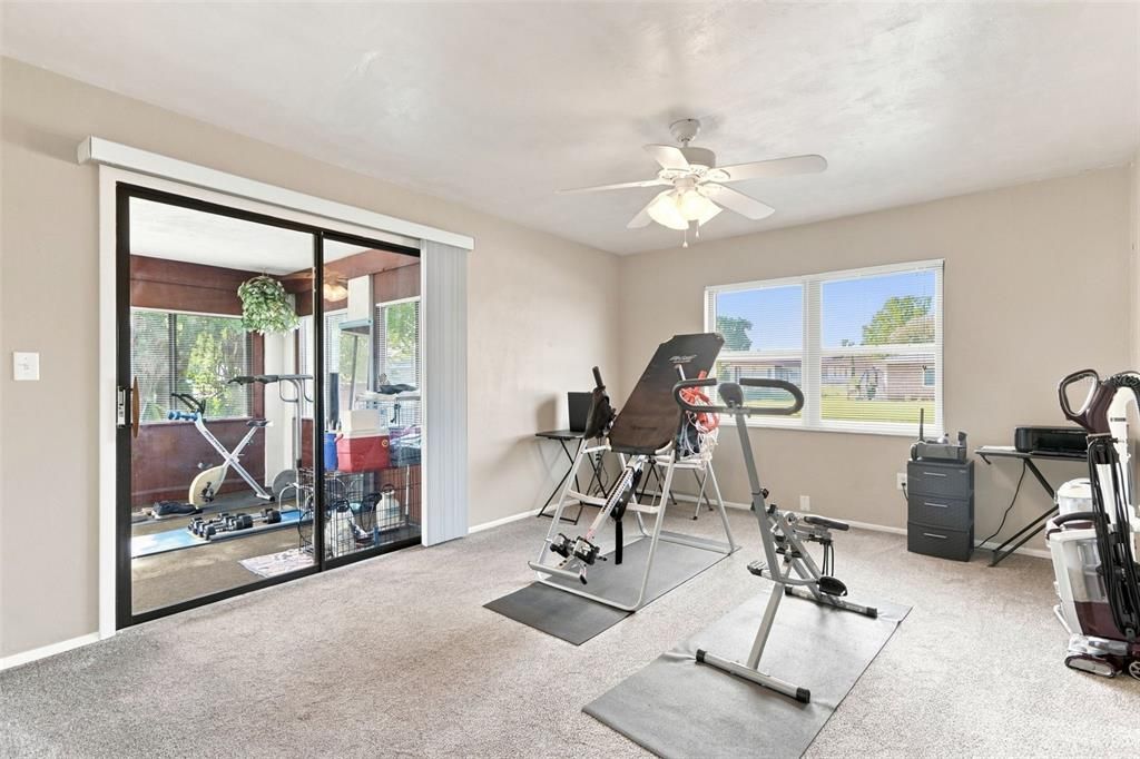 For Sale: $300,000 (3 beds, 2 baths, 1352 Square Feet)