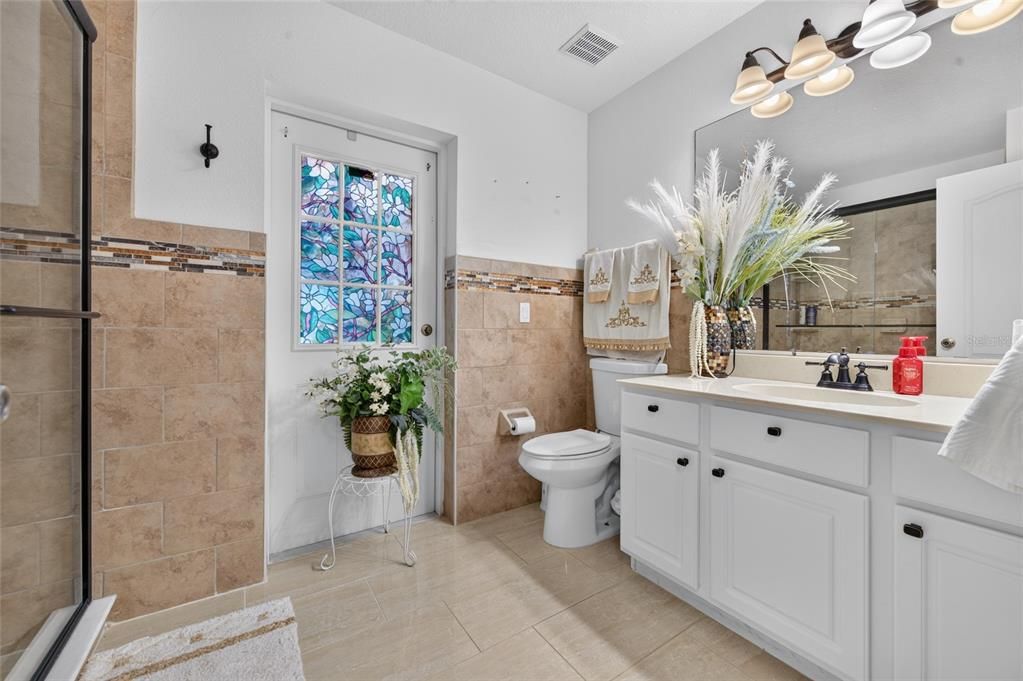 For Sale: $575,000 (5 beds, 3 baths, 2848 Square Feet)