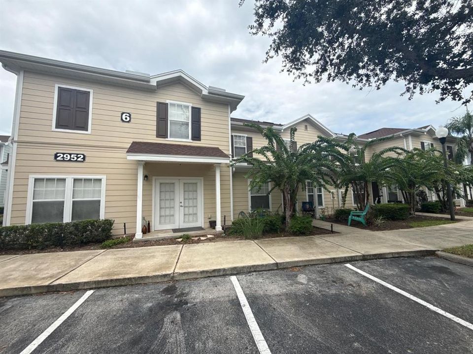 For Sale: $274,900 (3 beds, 2 baths, 1300 Square Feet)