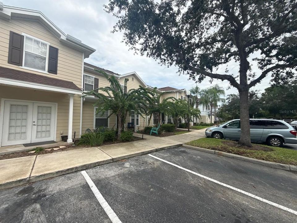 For Sale: $274,900 (3 beds, 2 baths, 1300 Square Feet)