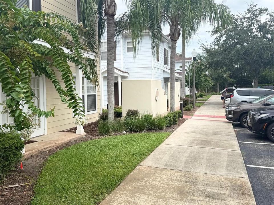 For Sale: $274,900 (3 beds, 2 baths, 1300 Square Feet)