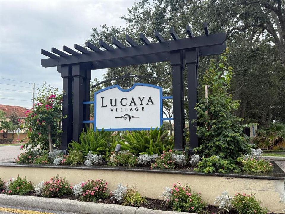 For Sale: $274,900 (3 beds, 2 baths, 1300 Square Feet)