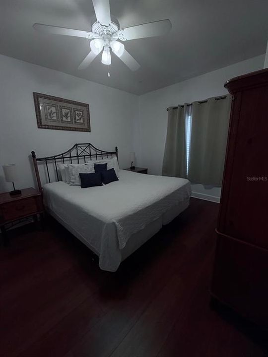 For Sale: $274,900 (3 beds, 2 baths, 1300 Square Feet)