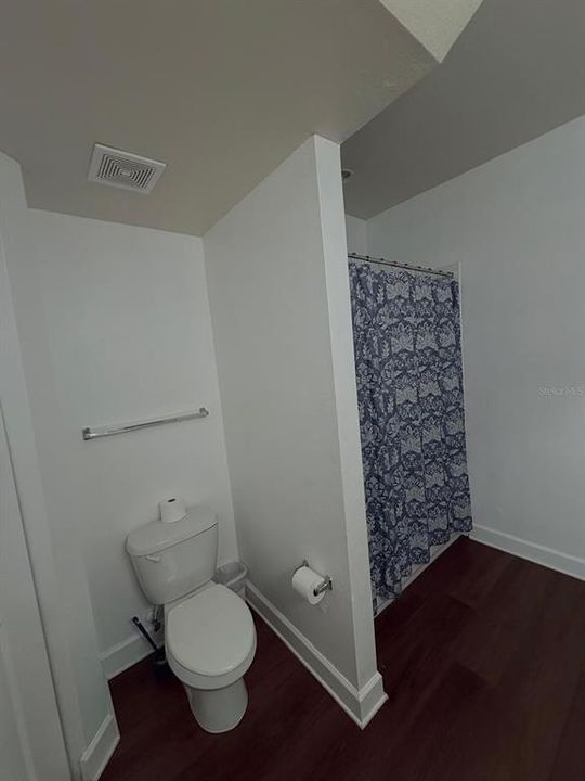 For Sale: $274,900 (3 beds, 2 baths, 1300 Square Feet)