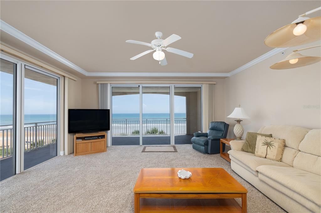For Sale: $895,000 (3 beds, 3 baths, 2515 Square Feet)