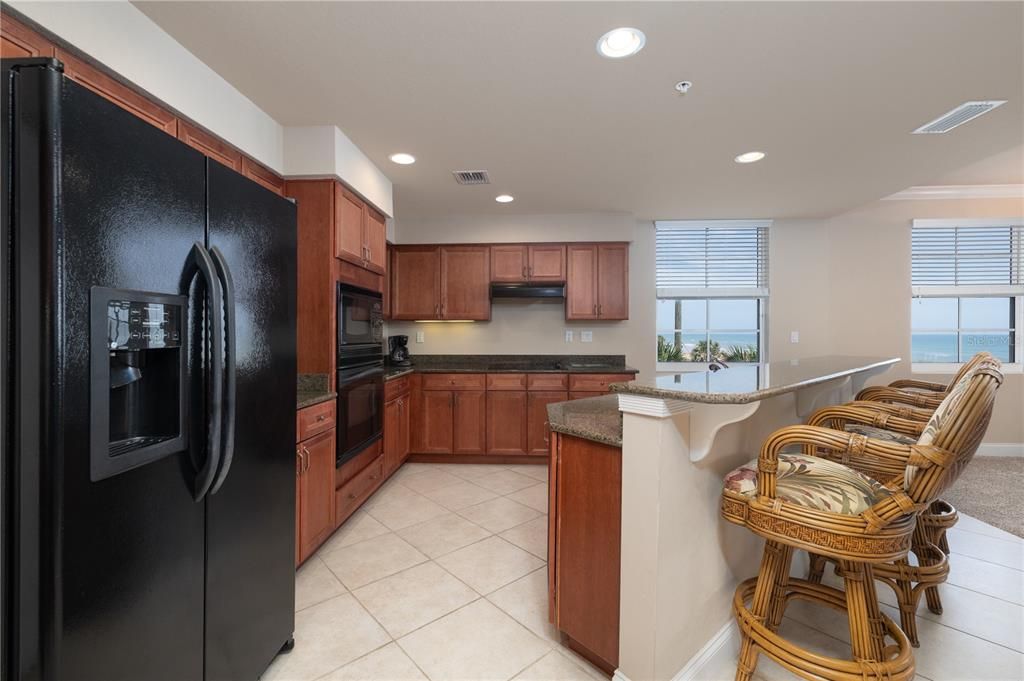 For Sale: $895,000 (3 beds, 3 baths, 2515 Square Feet)