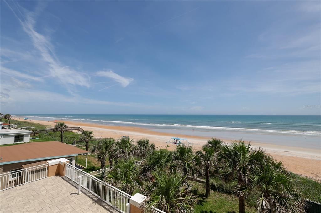 For Sale: $895,000 (3 beds, 3 baths, 2515 Square Feet)