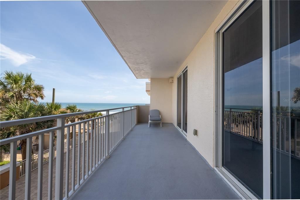 For Sale: $895,000 (3 beds, 3 baths, 2515 Square Feet)