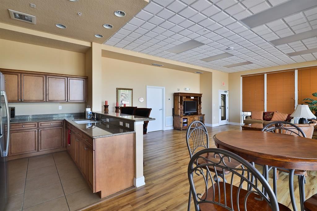For Sale: $895,000 (3 beds, 3 baths, 2515 Square Feet)