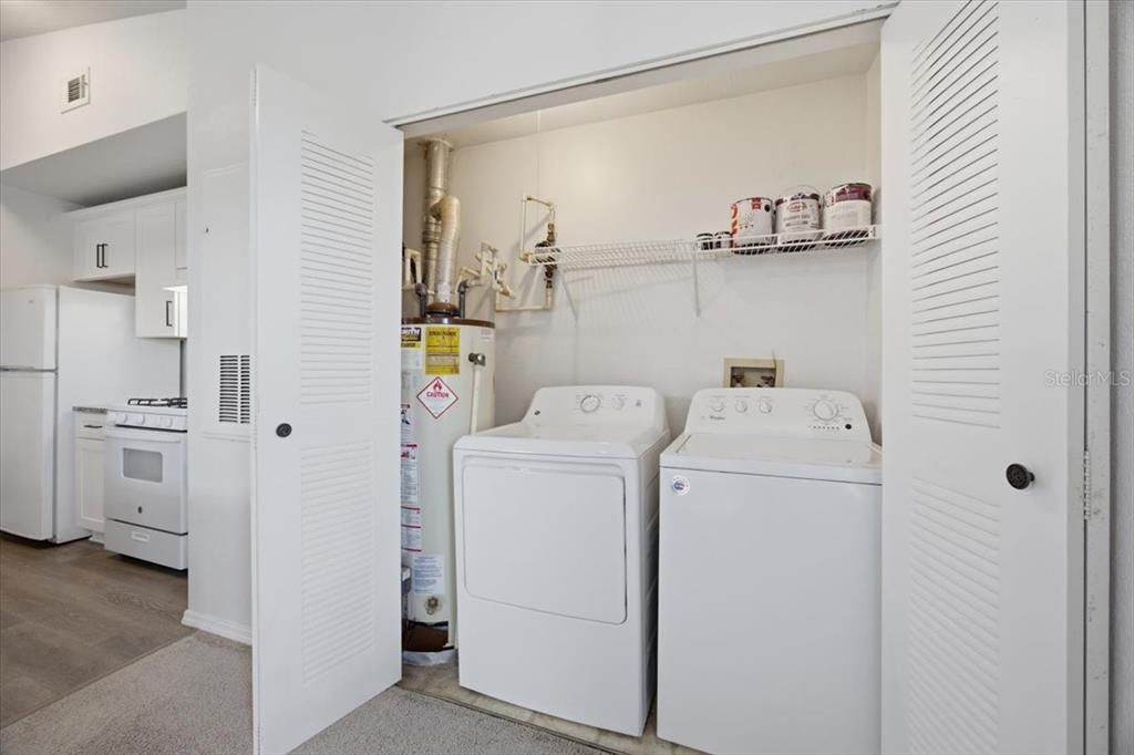 For Rent: $1,450 (2 beds, 1 baths, 834 Square Feet)