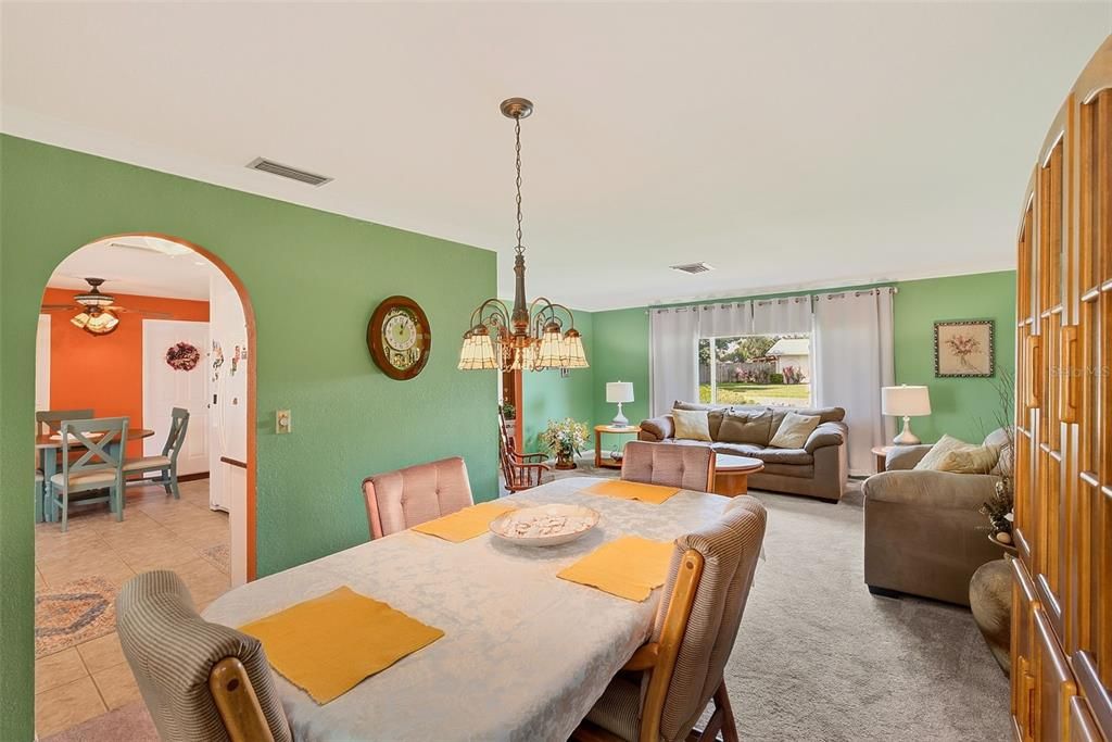 En Venta: $579,000 (3 camas, 2 baños, 1690 Pies cuadrados)