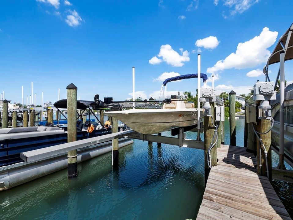 For Sale: $765,000 (1 beds, 2 baths, 1332 Square Feet)