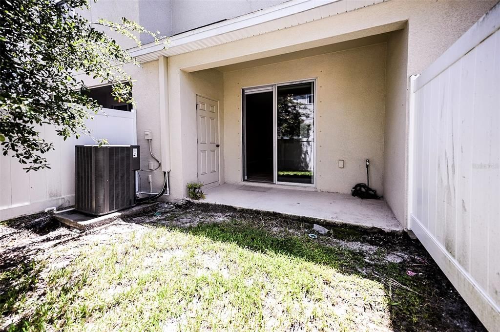 For Sale: $230,000 (2 beds, 2 baths, 1120 Square Feet)