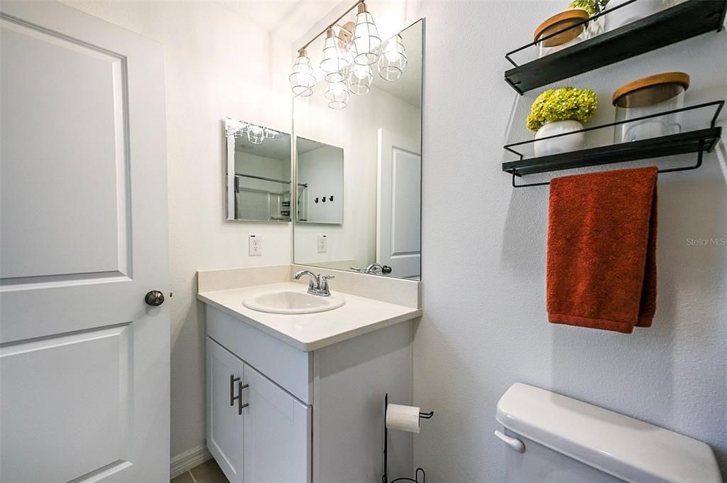 For Sale: $230,000 (2 beds, 2 baths, 1120 Square Feet)