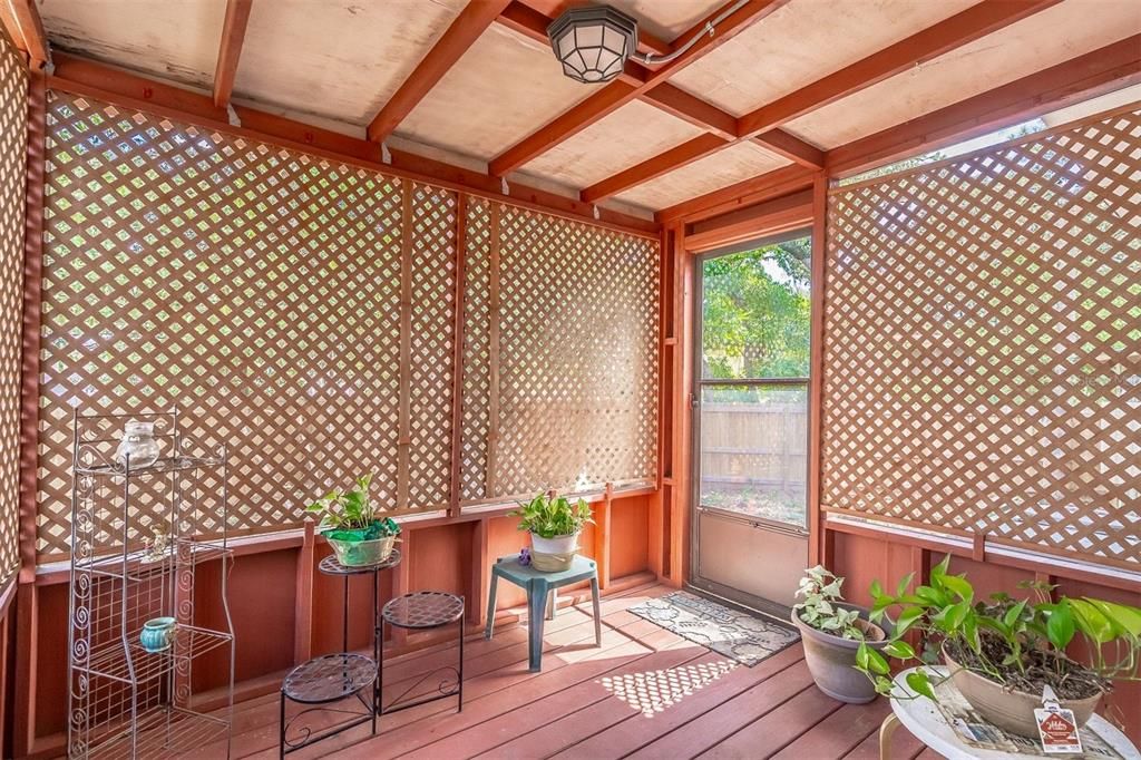 For Sale: $250,000 (2 beds, 2 baths, 1470 Square Feet)