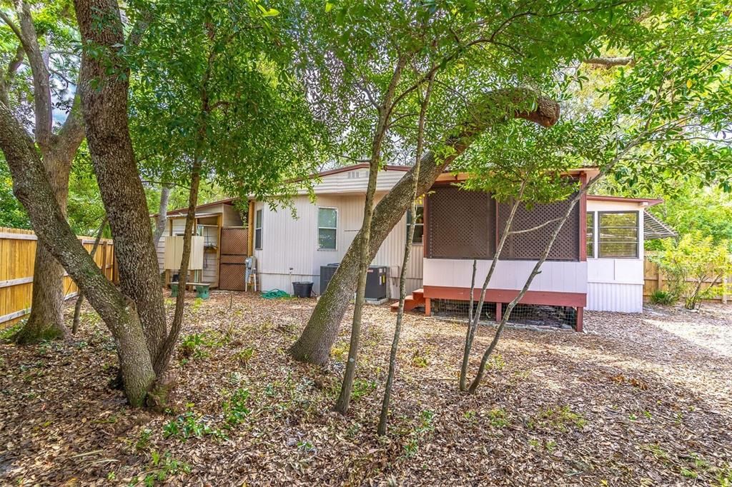 For Sale: $250,000 (2 beds, 2 baths, 1470 Square Feet)