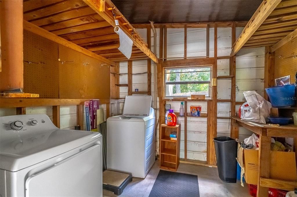 For Sale: $250,000 (2 beds, 2 baths, 1470 Square Feet)