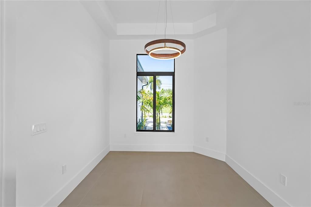 For Sale: $660,000 (3 beds, 2 baths, 2087 Square Feet)