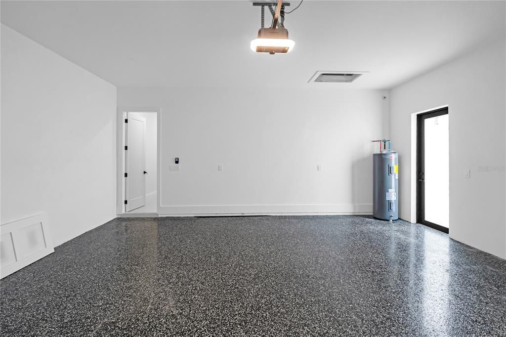 For Sale: $660,000 (3 beds, 2 baths, 2087 Square Feet)