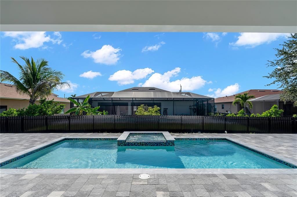 For Sale: $660,000 (3 beds, 2 baths, 2087 Square Feet)
