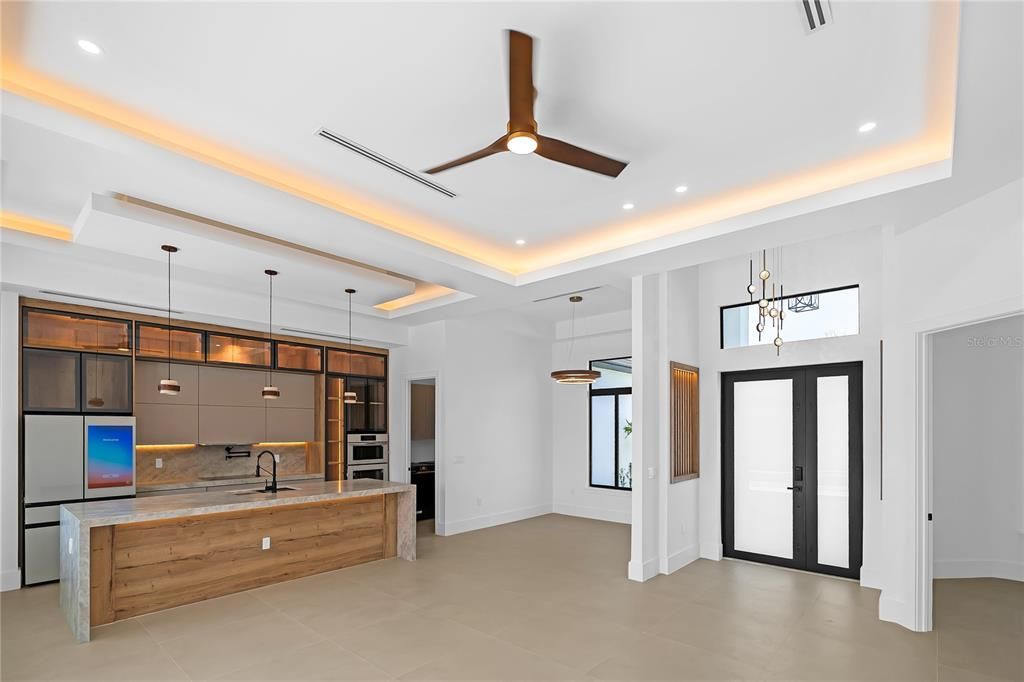 For Sale: $660,000 (3 beds, 2 baths, 2087 Square Feet)