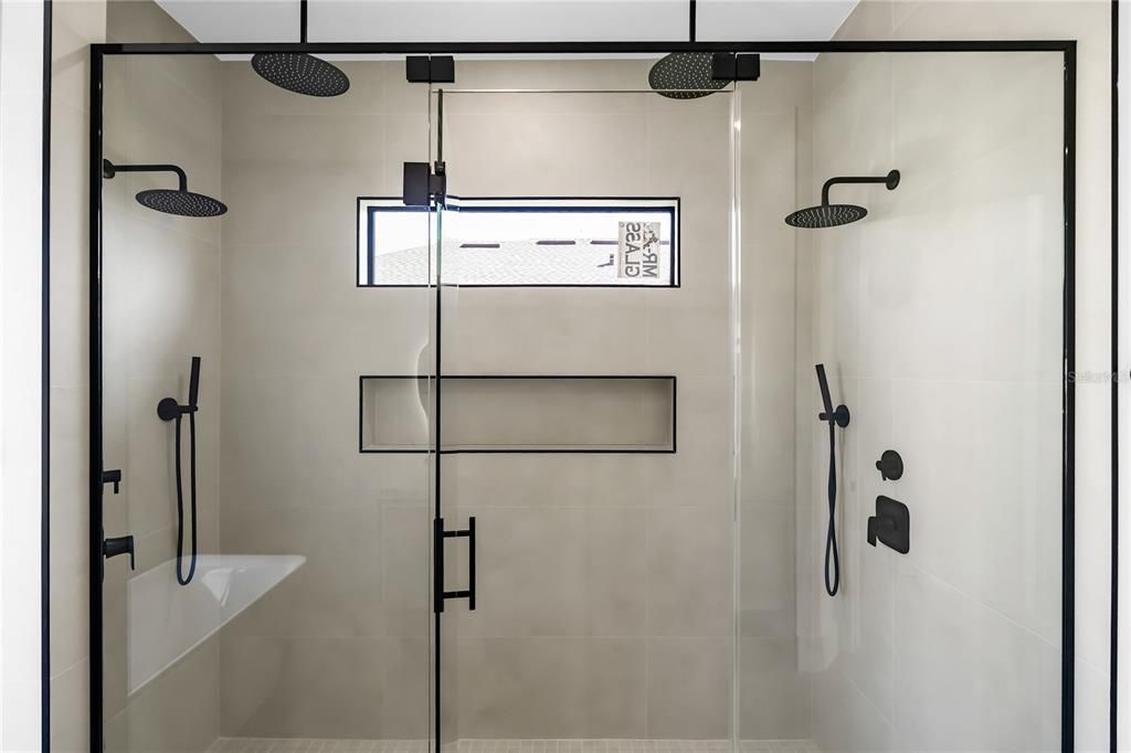 For Sale: $660,000 (3 beds, 2 baths, 2087 Square Feet)