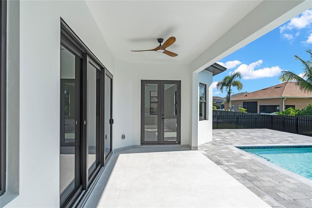 For Sale: $660,000 (3 beds, 2 baths, 2087 Square Feet)