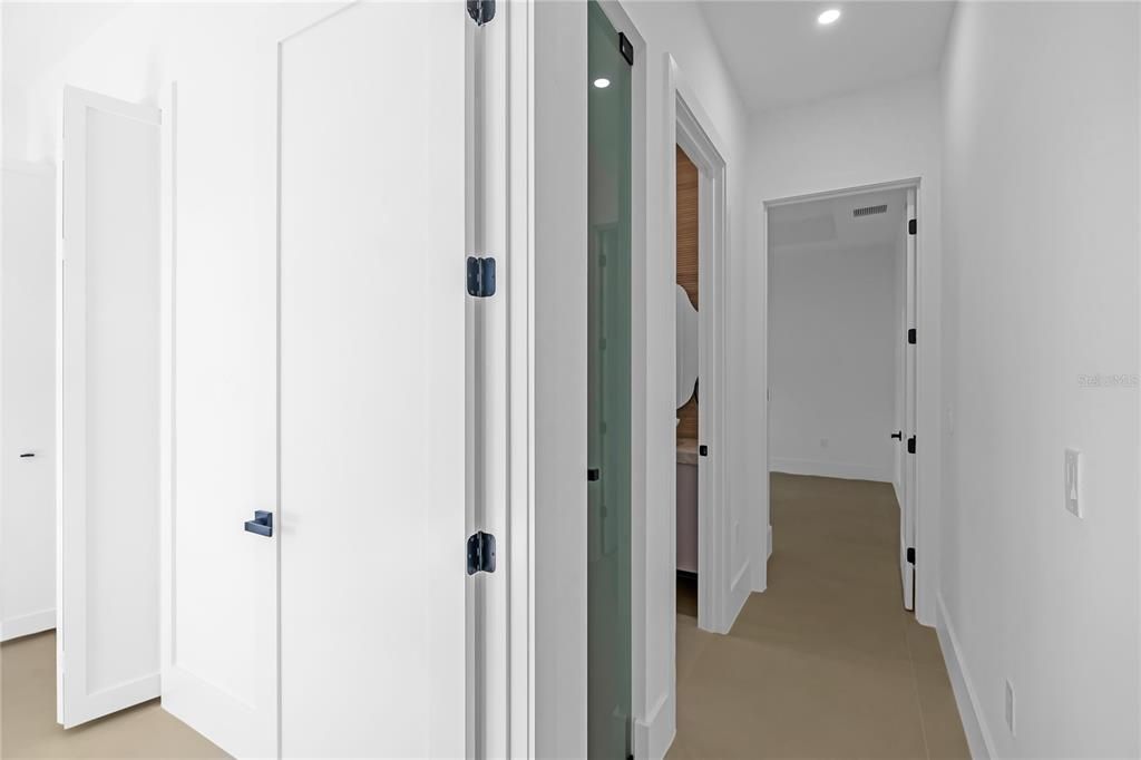 For Sale: $660,000 (3 beds, 2 baths, 2087 Square Feet)