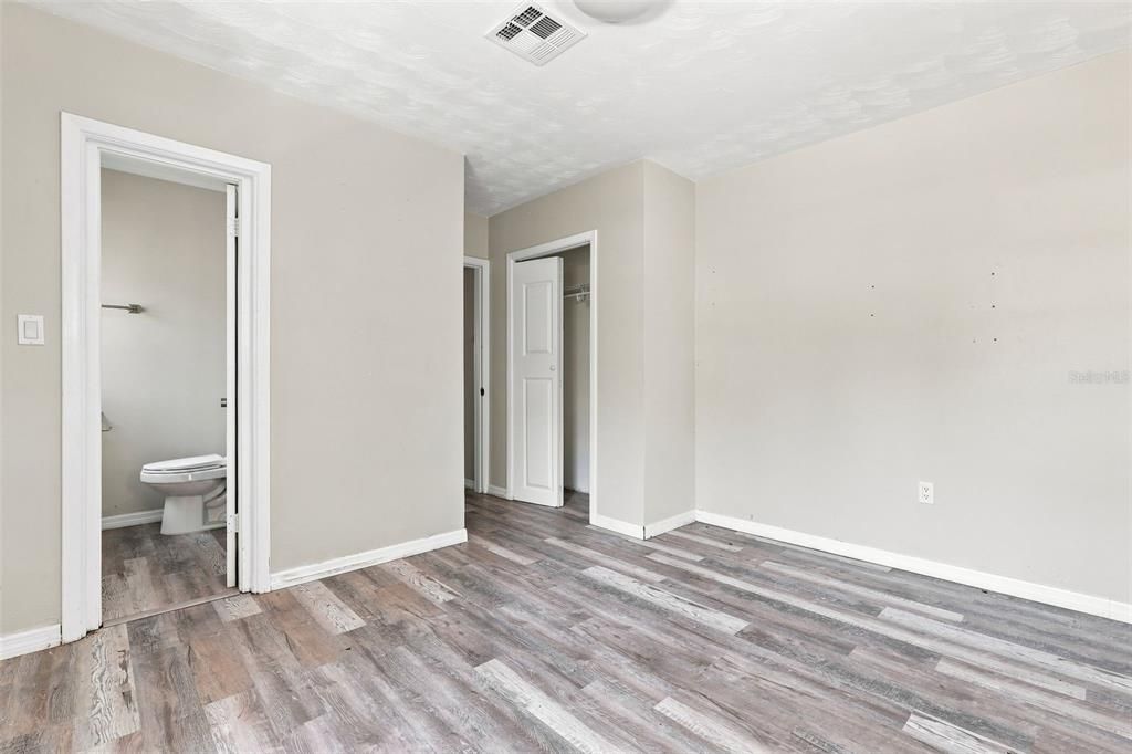 En Venta: $329,900 (2 camas, 2 baños, 1395 Pies cuadrados)