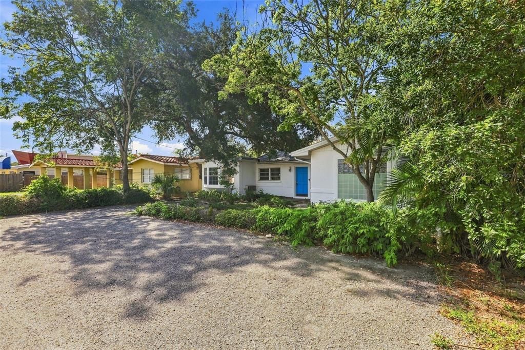 En Venta: $329,900 (2 camas, 2 baños, 1395 Pies cuadrados)