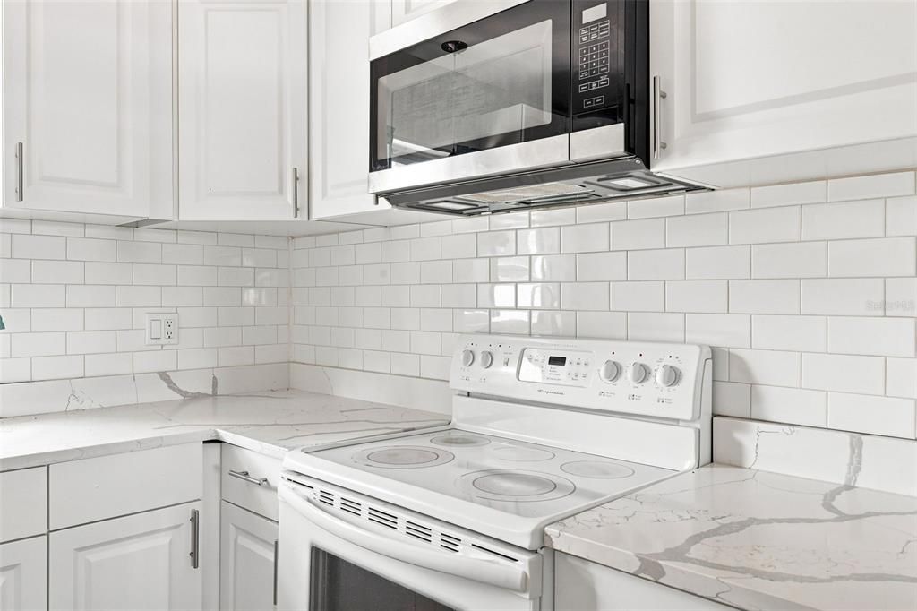 En Venta: $329,900 (2 camas, 2 baños, 1395 Pies cuadrados)
