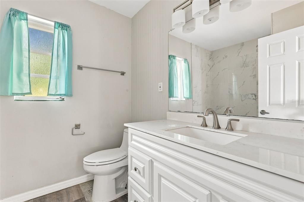 En Venta: $329,900 (2 camas, 2 baños, 1395 Pies cuadrados)