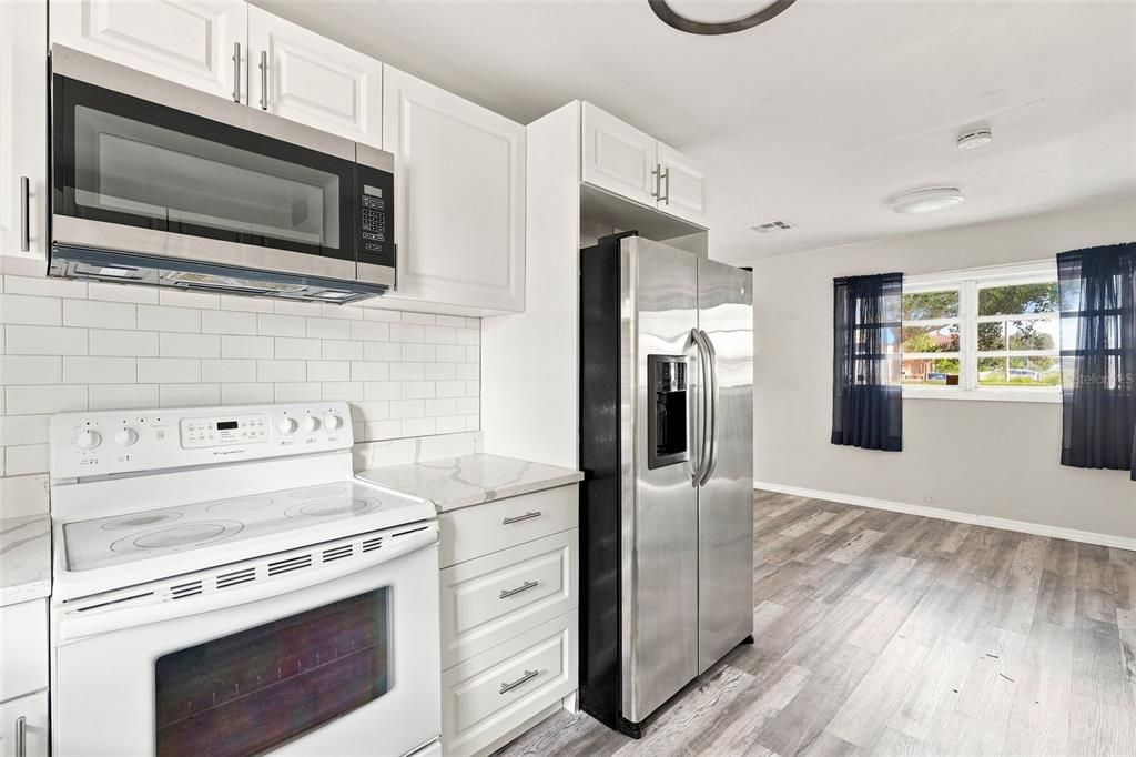 En Venta: $329,900 (2 camas, 2 baños, 1395 Pies cuadrados)