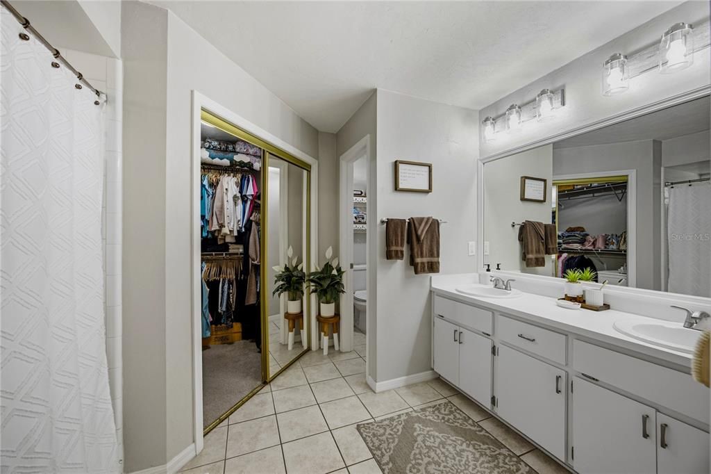 En Venta: $345,000 (3 camas, 2 baños, 1756 Pies cuadrados)