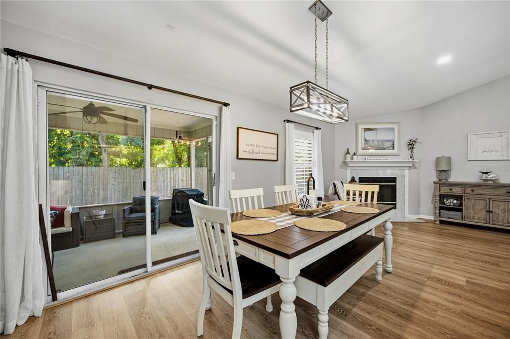 En Venta: $345,000 (3 camas, 2 baños, 1756 Pies cuadrados)