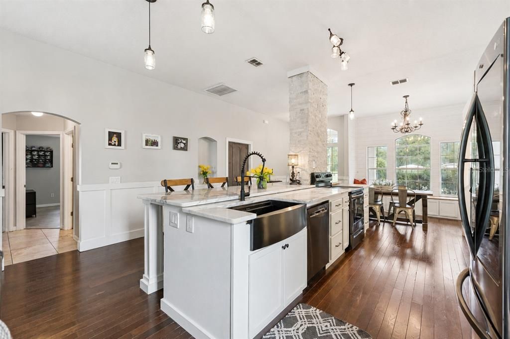 En Venta: $449,990 (3 camas, 2 baños, 1738 Pies cuadrados)